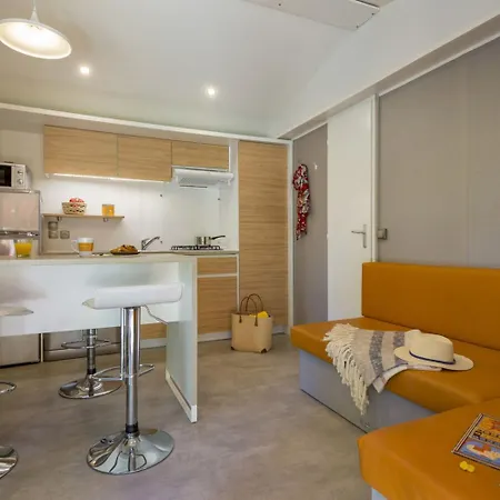 Provencal 4p 2bdrms Aircon * Saint Aygulf