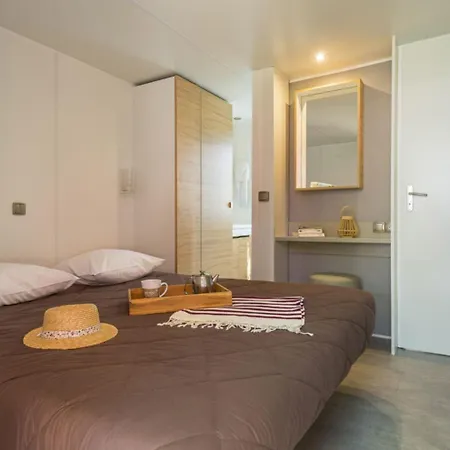 Provencal 4p 2bdrms Aircon Campingplads Saint Aygulf