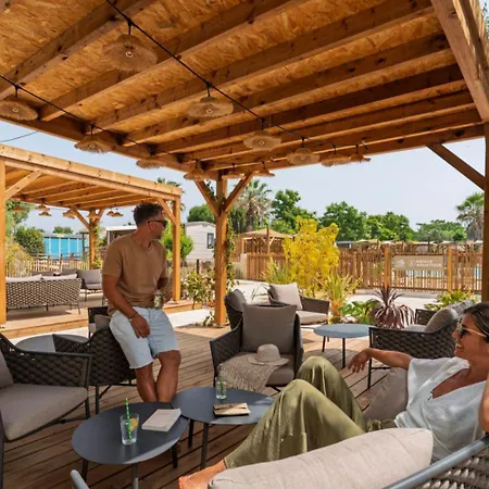 Provencal 4p 2bdrms Aircon Campingplads
