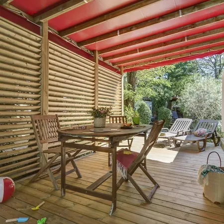 Provencal 4p 2bdrms Aircon *
