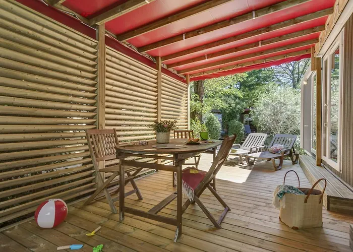 Provencal 4p 2bdrms Aircon *