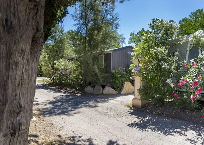 Provencal 4p 2bdrms Aircon Сен-Глф