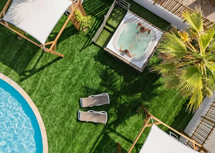 Provencal 4p 2bdrms Aircon Кемпинг