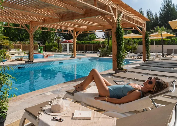 Provencal 4p 2bdrms Aircon